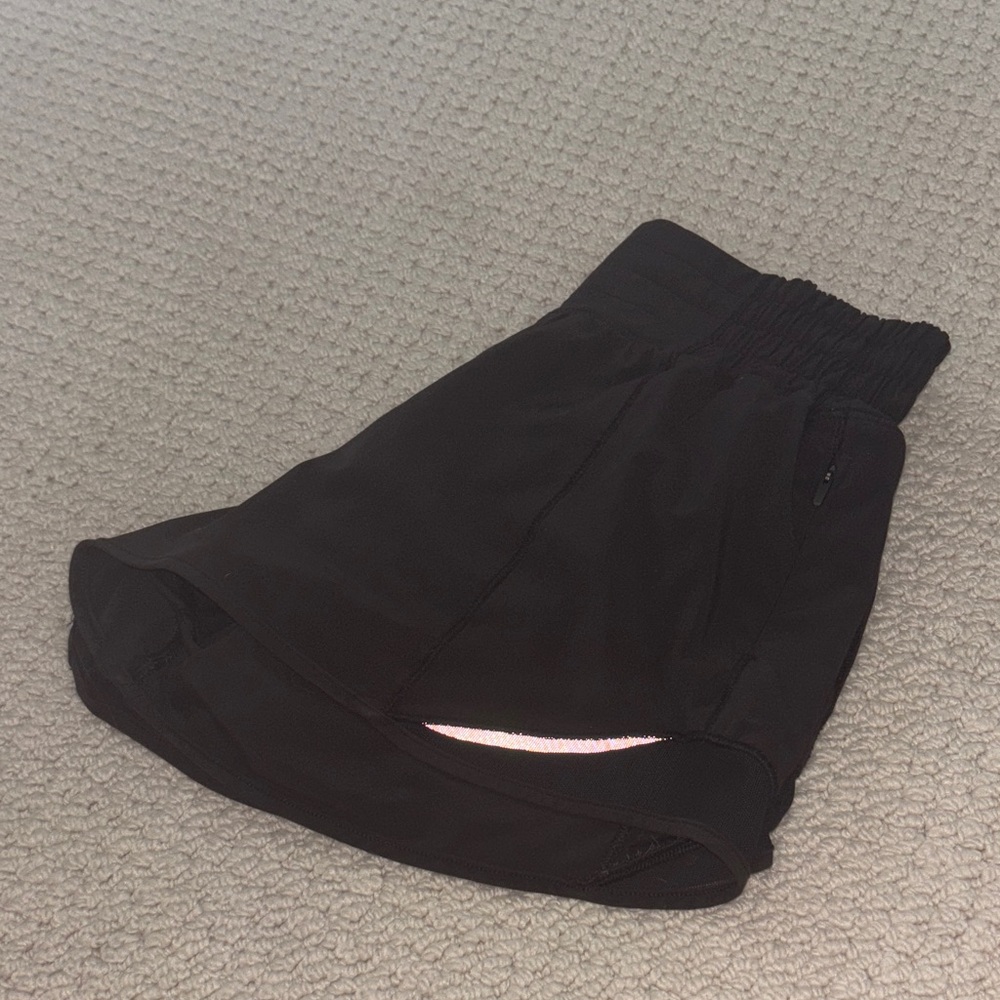 Lululemon black hotty hot shorts